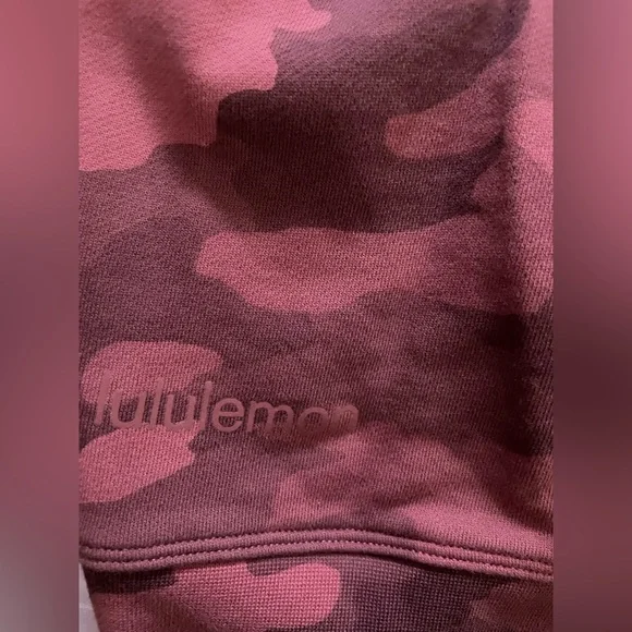 Lululemon Camo Sweatshirt - Picture 5 of 5